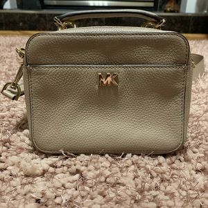 NWOT Michael Kors Crossbody